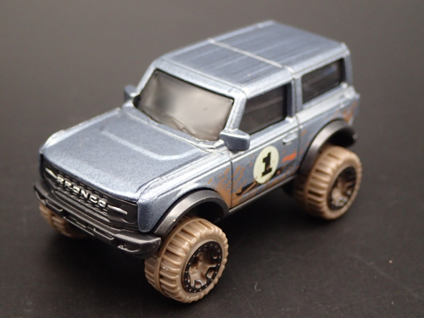 2021-2026 FORD BRONCO 2 TWO DOOR RARE 1:64 SCALE DIORAMA DIECAST MODEL CAR
