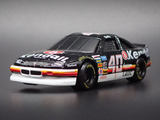 1994 94 PONTIAC GRAND PRIX 40 BOBBY HAMILTON NASCAR 1:64 SCALE DIECAST CAR