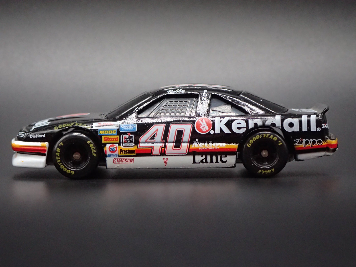 1994 94 PONTIAC GRAND PRIX 40 BOBBY HAMILTON NASCAR 1:64 SCALE DIECAST CAR