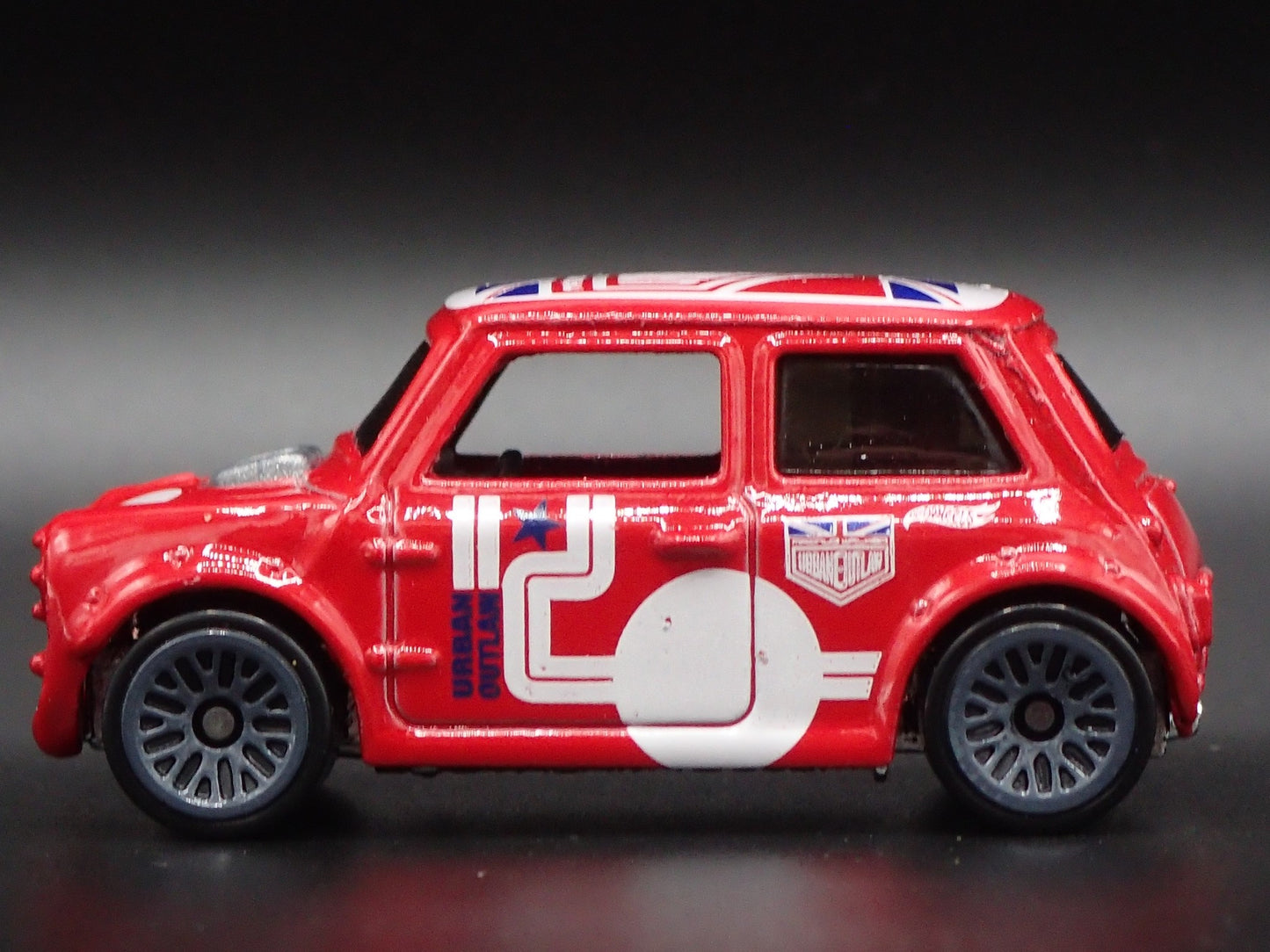 1969-1976 MINI COOPER OUTLAW MARK III 1:64 SCALE COLLECTIBLE DIECAST MODEL CAR
