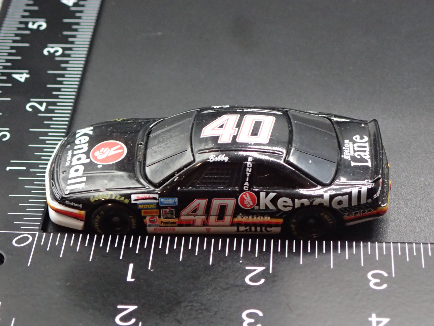 1994 94 PONTIAC GRAND PRIX 40 BOBBY HAMILTON NASCAR 1:64 SCALE DIECAST CAR