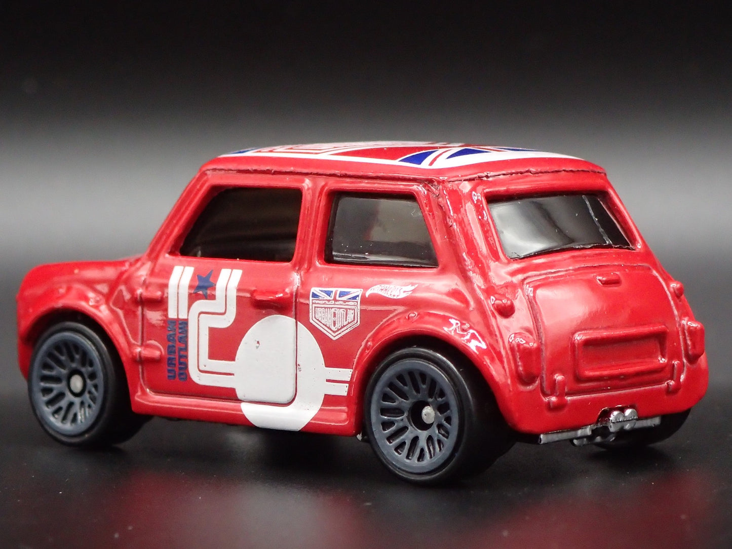 1969-1976 MINI COOPER OUTLAW MARK III 1:64 SCALE COLLECTIBLE DIECAST MODEL CAR