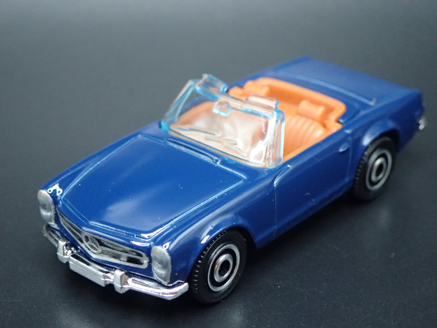 1963-1967 MERCEDES-BENZ 230 SL CONVERTIBLE 1:64 SCALE DIORAMA DIECAST MODEL CAR