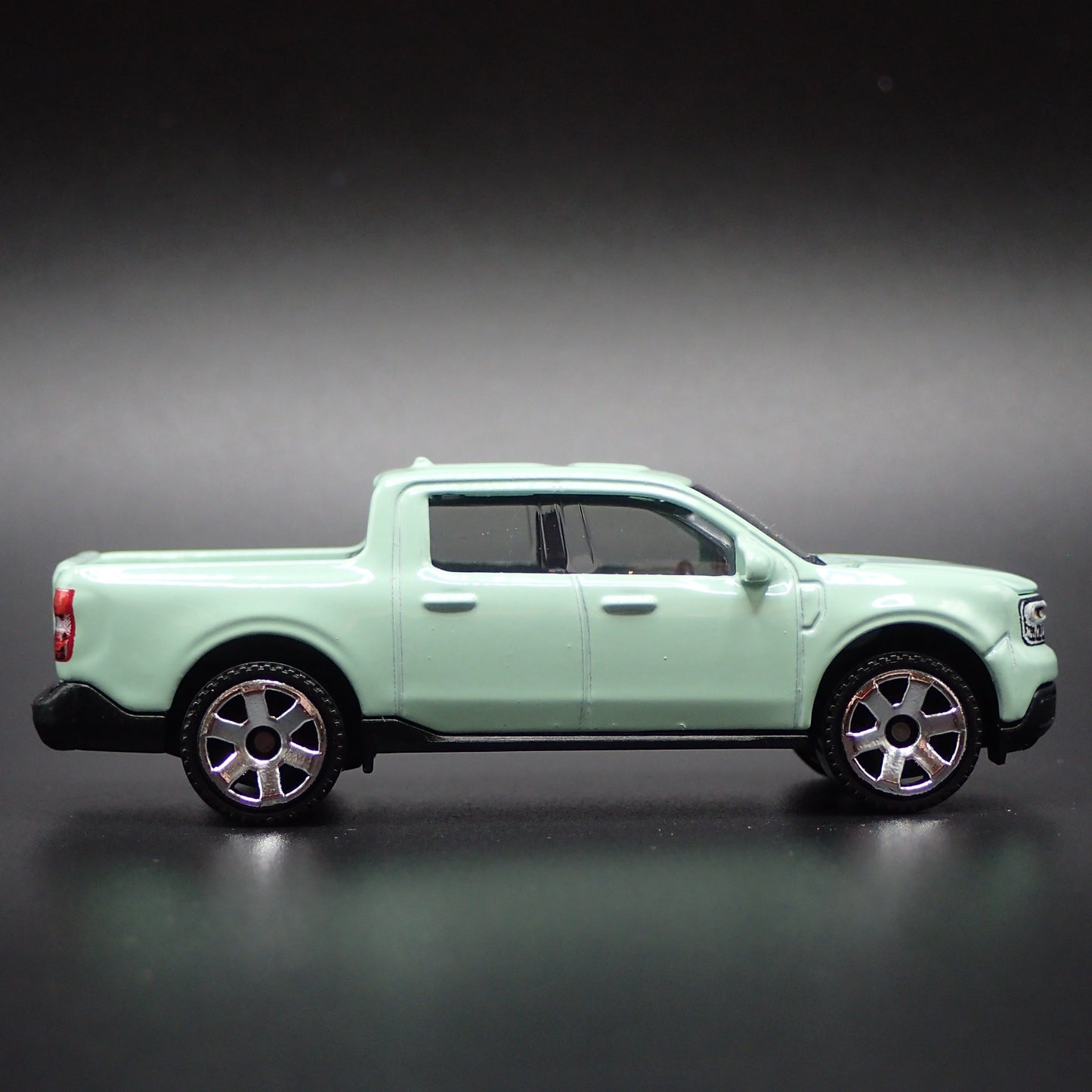 2022-2026 FORD MAVERICK PICKUP TRUCK MINT 1:64 SCALE DIORAMA DIECAST MODEL CAR