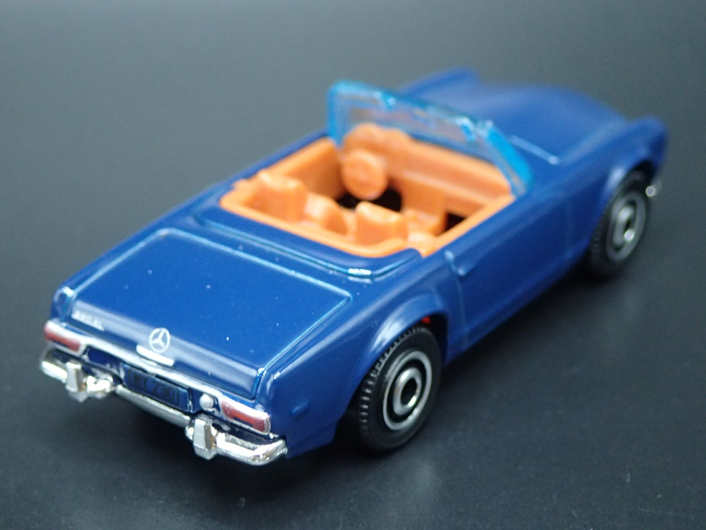 1963-1967 MERCEDES-BENZ 230 SL CONVERTIBLE 1:64 SCALE DIORAMA DIECAST MODEL CAR