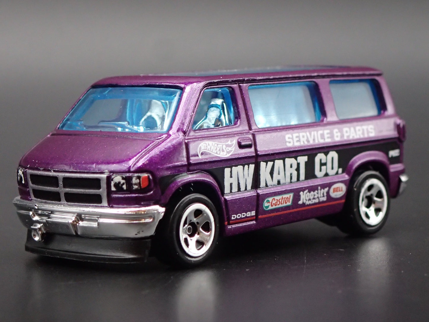 1977 77 DODGE CUSTOM VAN RARE 1:64 SCALE COLLECTIBLE DIORAMA DIECAST MODEL CAR