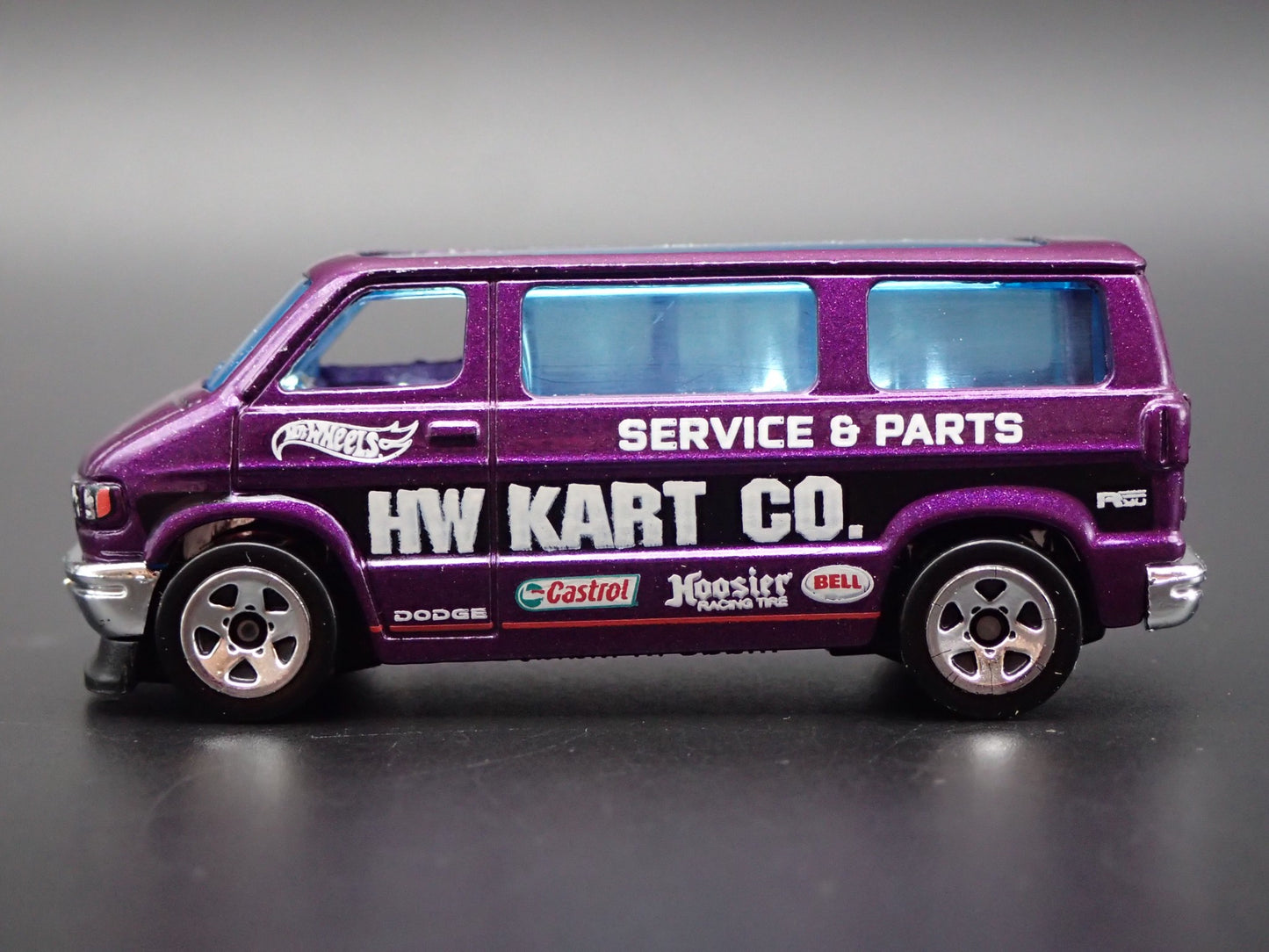 1977 77 DODGE CUSTOM VAN RARE 1:64 SCALE COLLECTIBLE DIORAMA DIECAST MODEL CAR