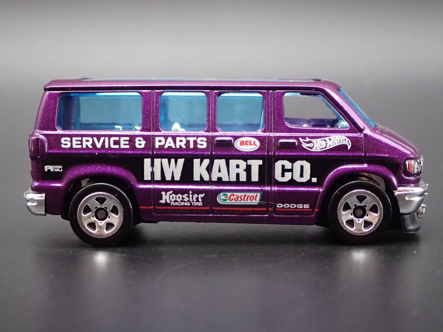 1977 77 DODGE CUSTOM VAN RARE 1:64 SCALE COLLECTIBLE DIORAMA DIECAST MODEL CAR