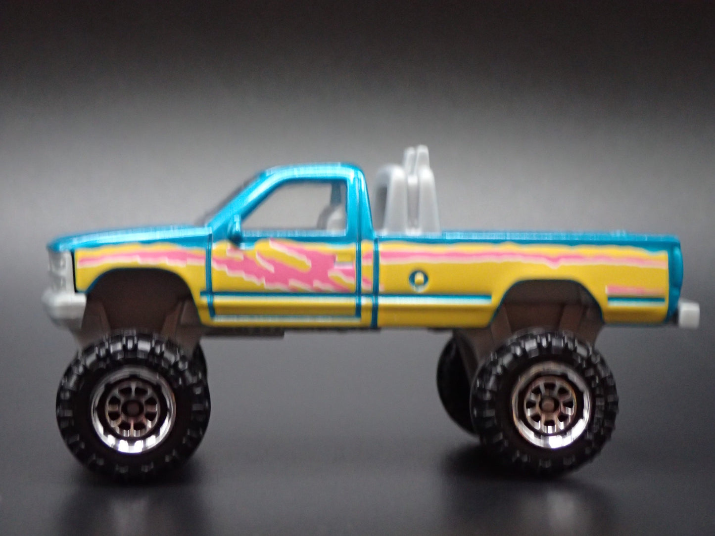 1988-1998 CHEVY CHEVROLET K1500 4X4 PICKUP TRUCK 1:70 SCALE DIECAST MODEL CAR