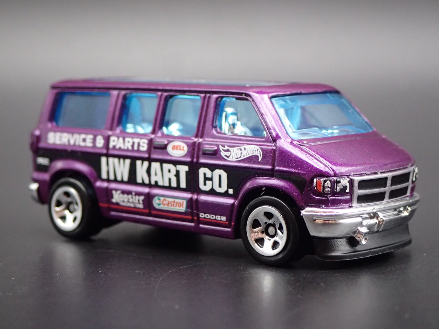 1977 77 DODGE CUSTOM VAN RARE 1:64 SCALE COLLECTIBLE DIORAMA DIECAST MODEL CAR