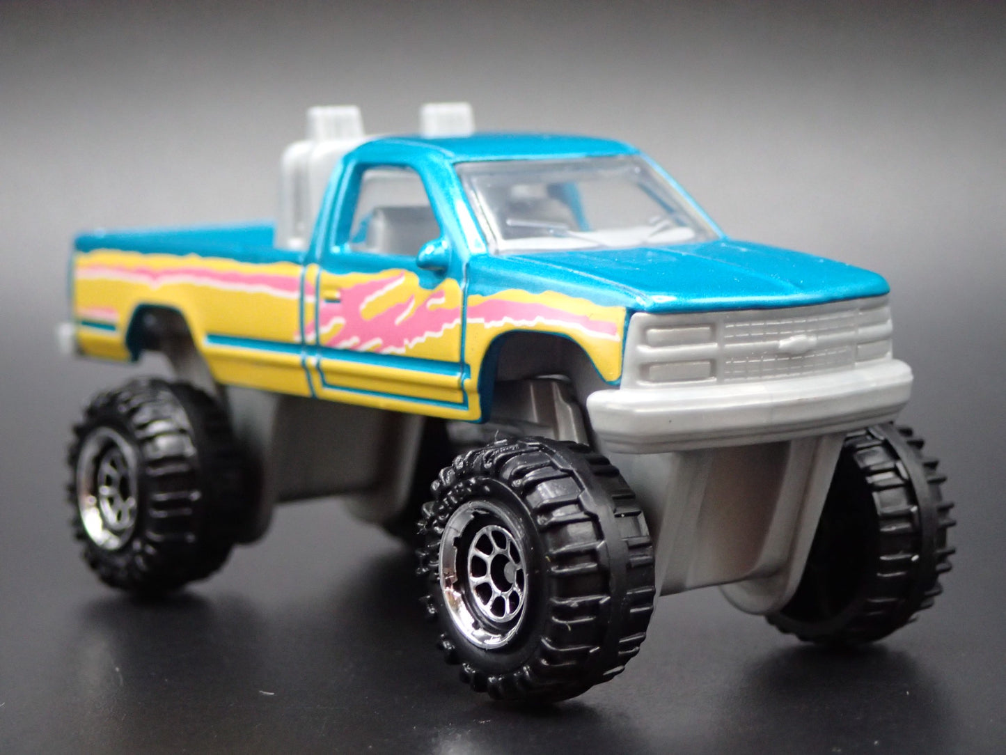 1988-1998 CHEVY CHEVROLET K1500 4X4 PICKUP TRUCK 1:70 SCALE DIECAST MODEL CAR
