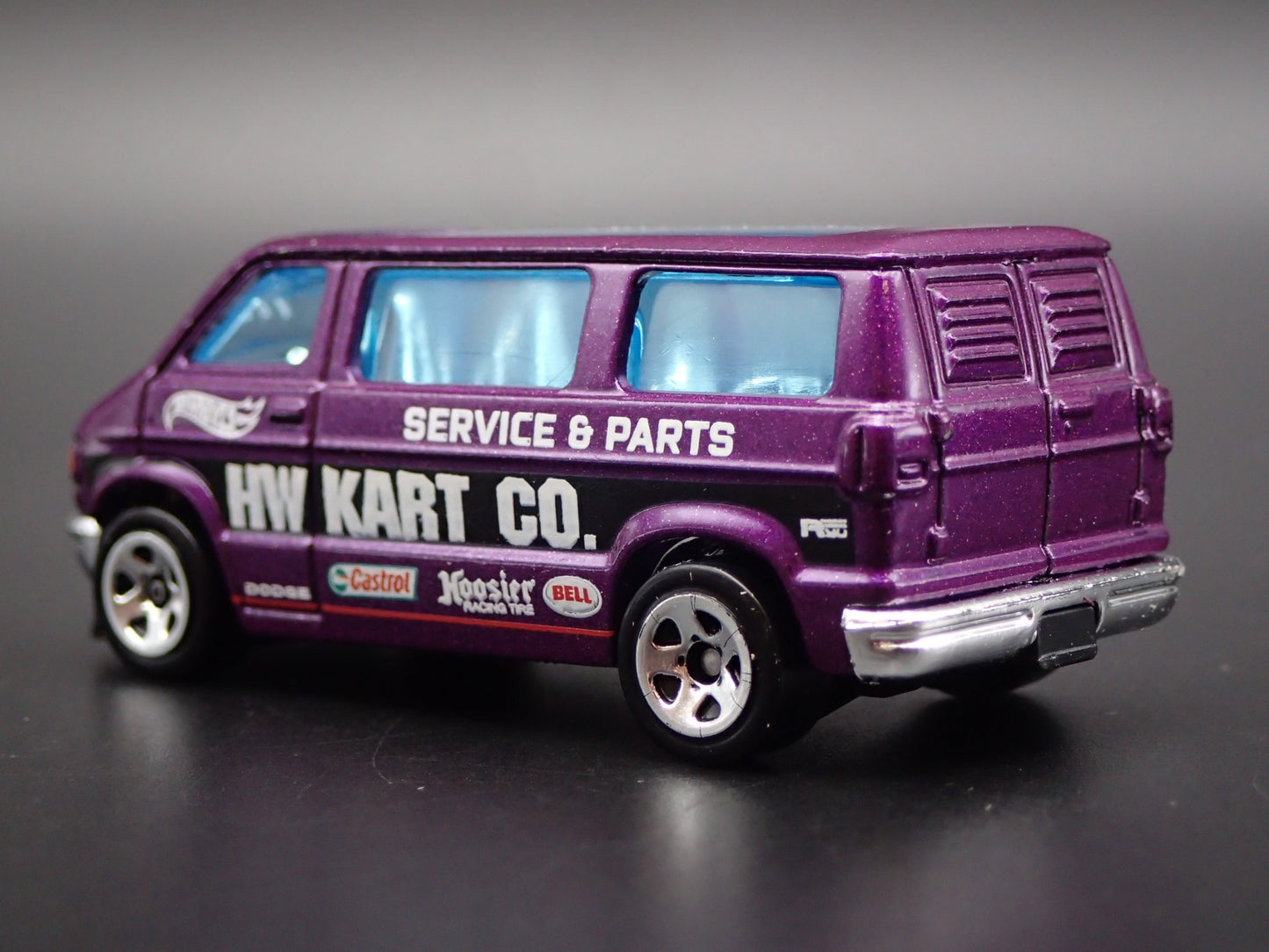 1977 77 DODGE CUSTOM VAN RARE 1:64 SCALE COLLECTIBLE DIORAMA DIECAST MODEL CAR