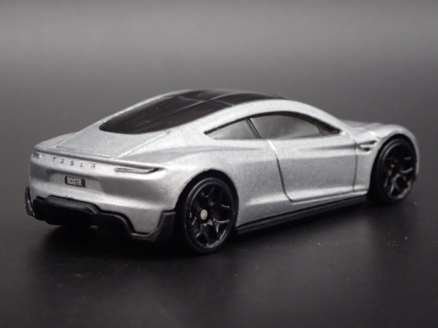 TESLA ROADSTER SILVER RARE 1:64 SCALE COLLECTIBLE DIORAMA DIECAST MODEL CAR