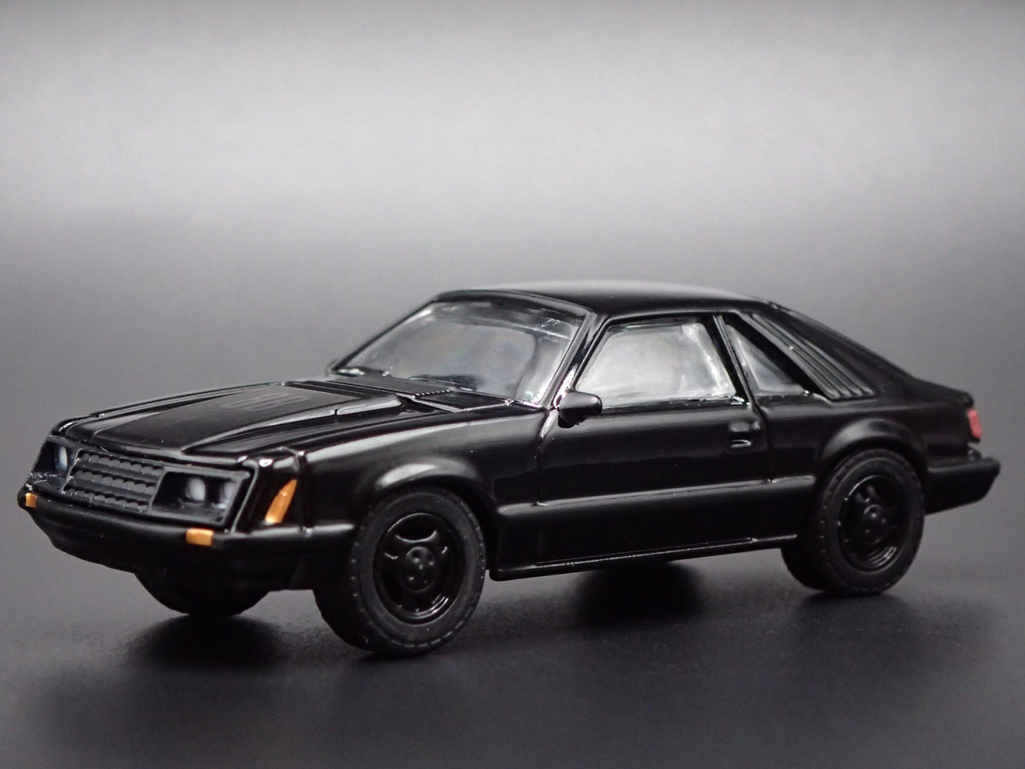 1979 79 FORD MUSTANG FASTBACK BLACK 1:64 SCALE COLLECTIBLE DIECAST MODEL CAR