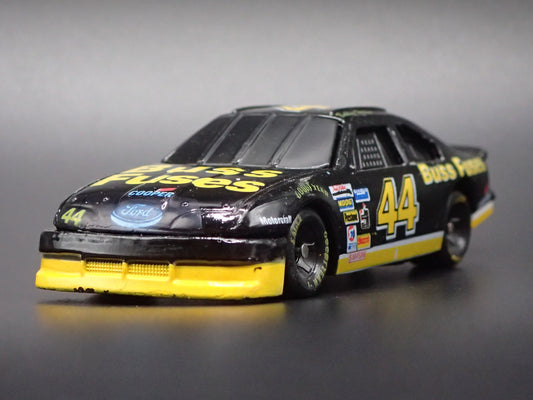 1999 94 FORD THUNDERBIRD #44 BOBBY HILLIN NASCAR 1:64 SCALE DIECAST MODEL CAR