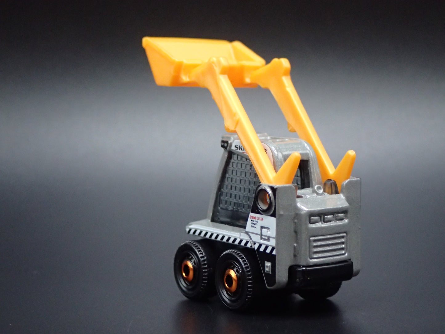 CONSTRUCTION SKIDSTER BOBCAT GRAY 1:64 MB SCALE COLLECTIBLE DIECAST MODEL CAR