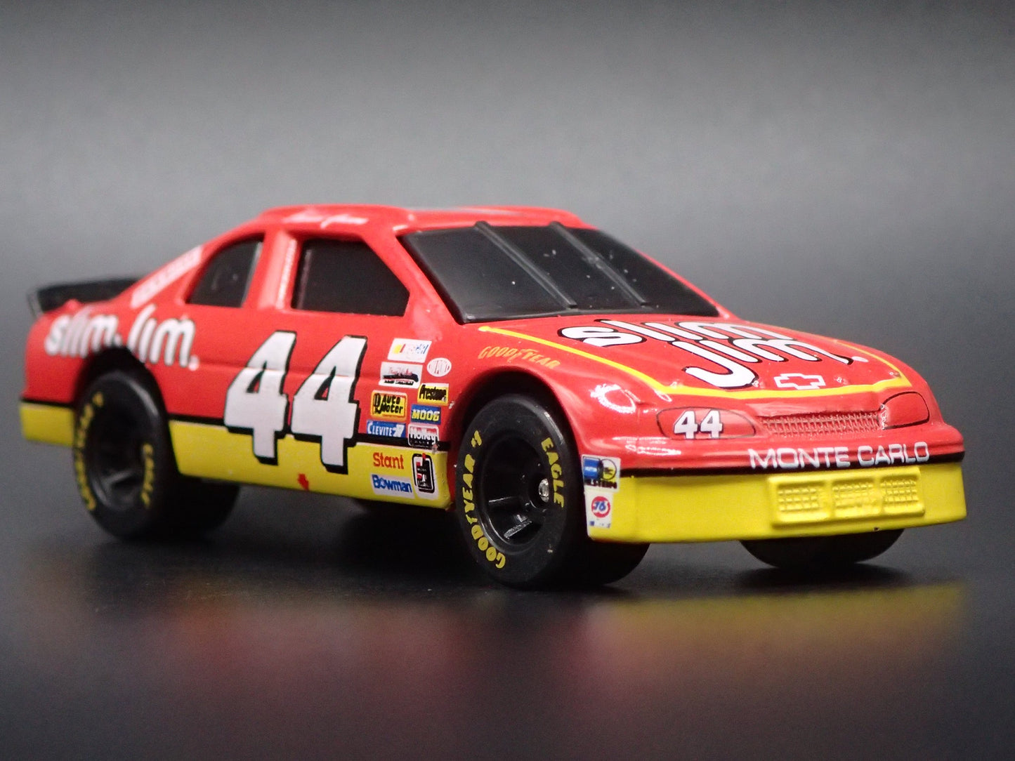 1995 95 CHEVROLET MONTE CARLO 44 DAVID GREEN NASCAR 1:64 SCALE DIECAST MODEL CAR