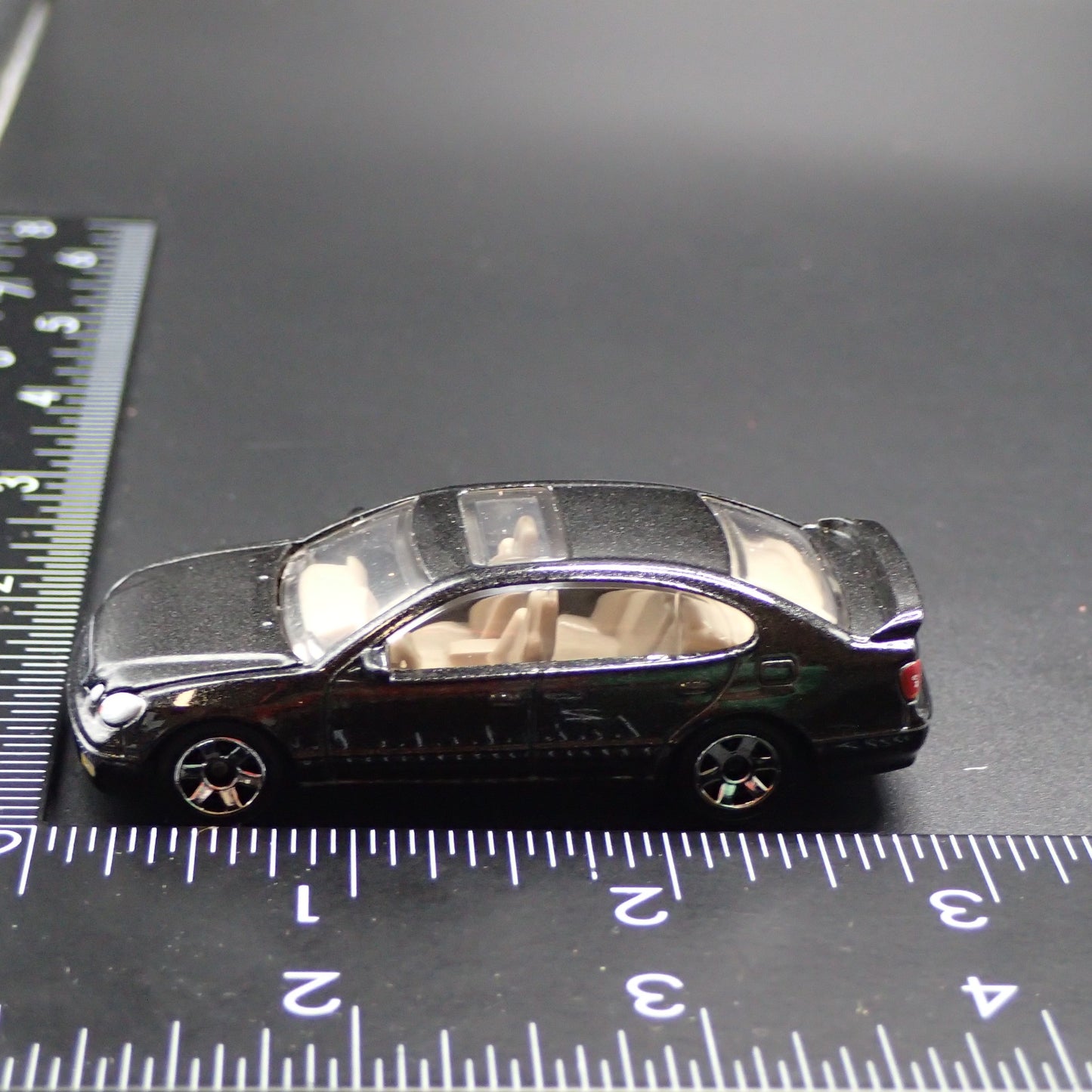 2004 04 LEXUS GS400 4 DOOR BLACK 1/64 SCALE DIORAMA DIECAST MODEL CAR