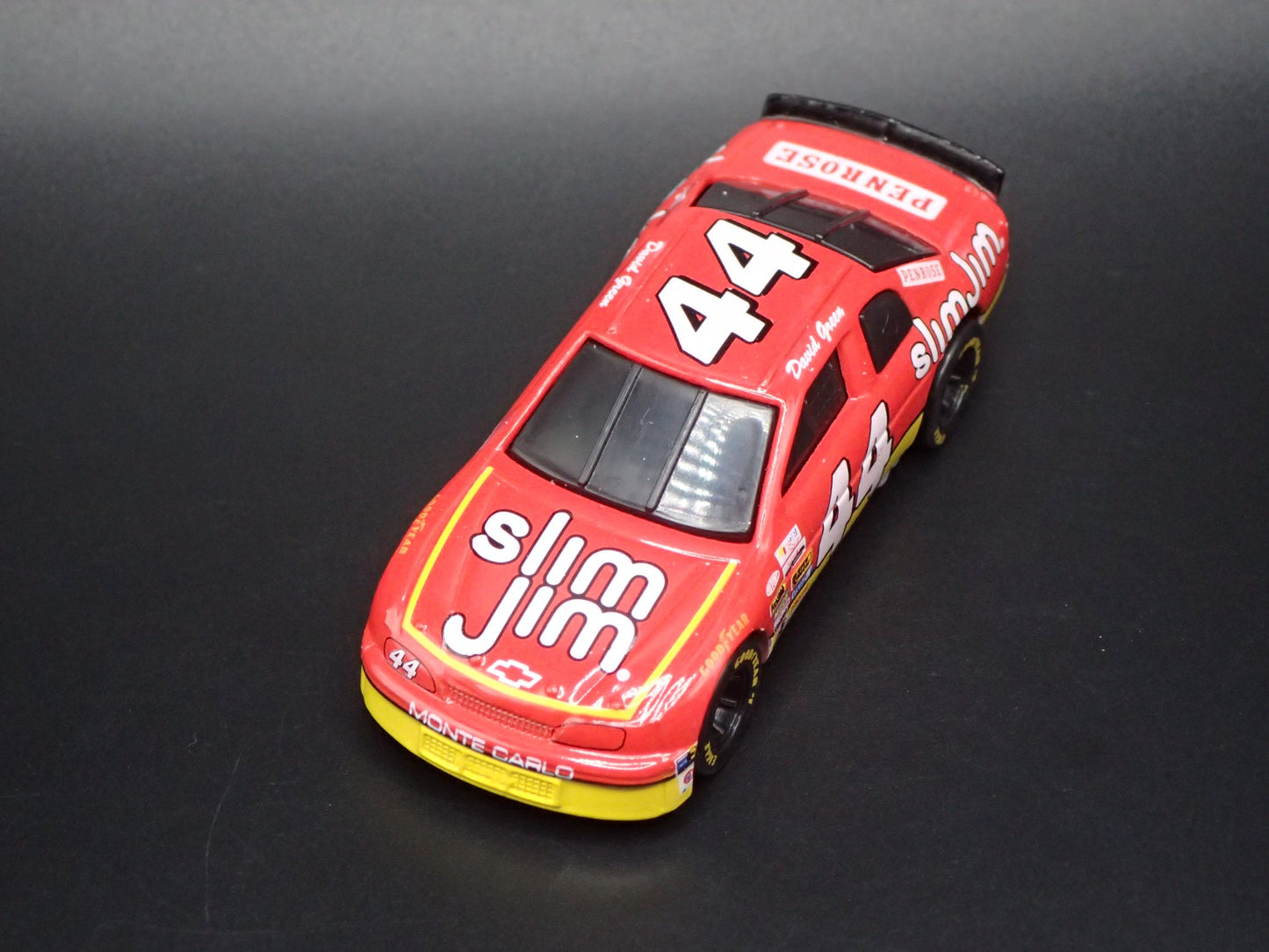 1995 95 CHEVROLET MONTE CARLO 44 DAVID GREEN NASCAR 1:64 SCALE DIECAST MODEL CAR