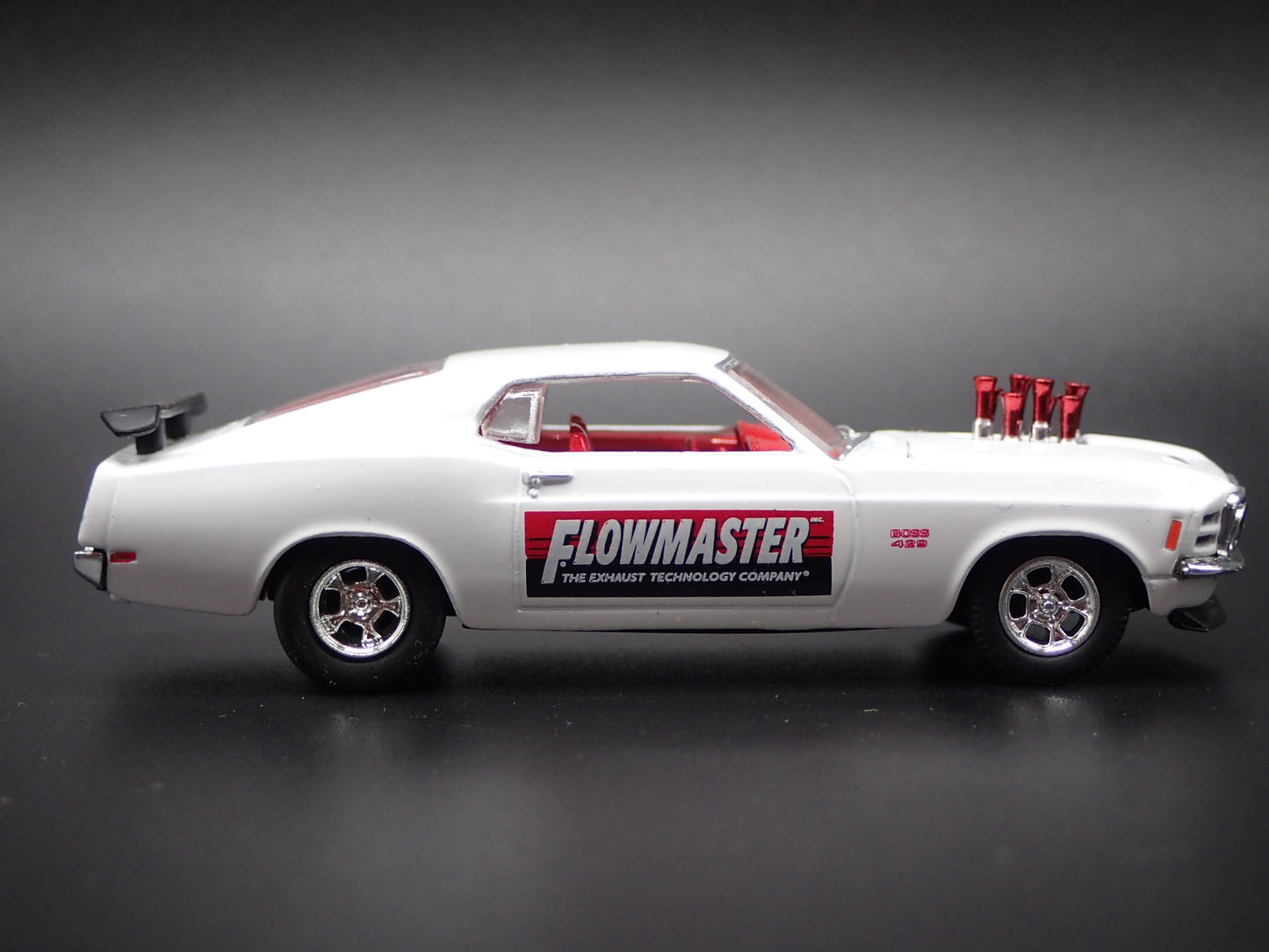 1970 70 FORD MUSTANG BOSS 429 FASTBACK FLOWMASTER 1:64 SCALE DIECAST MODEL CAR