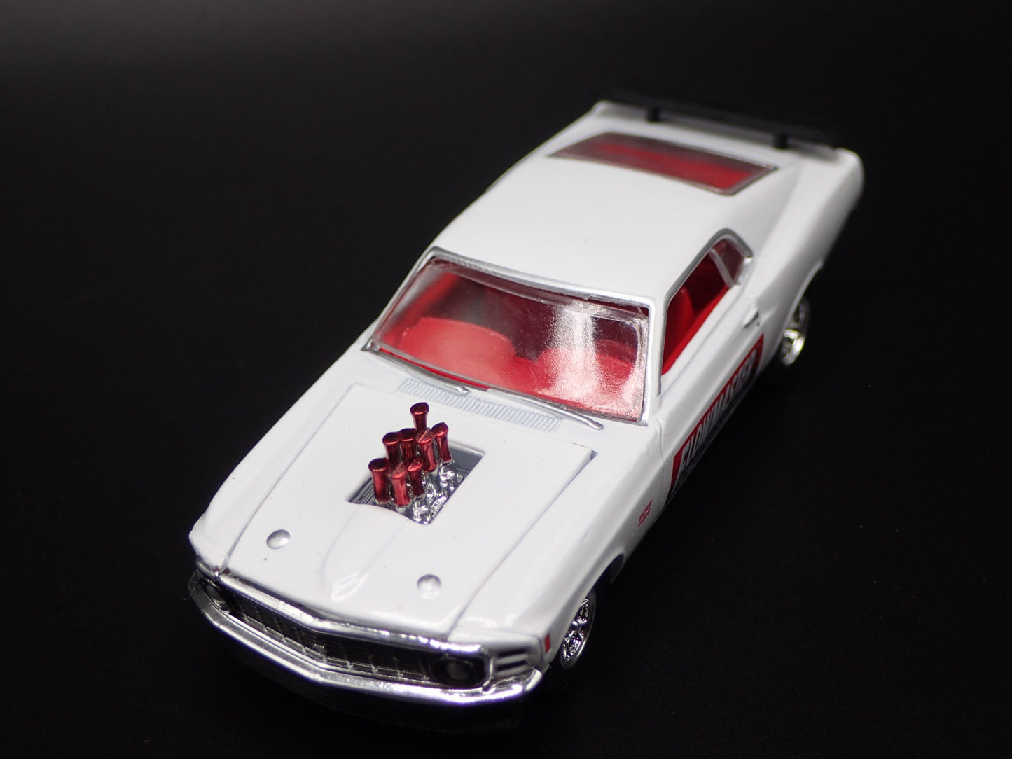 1970 70 FORD MUSTANG BOSS 429 FASTBACK FLOWMASTER 1:64 SCALE DIECAST MODEL CAR