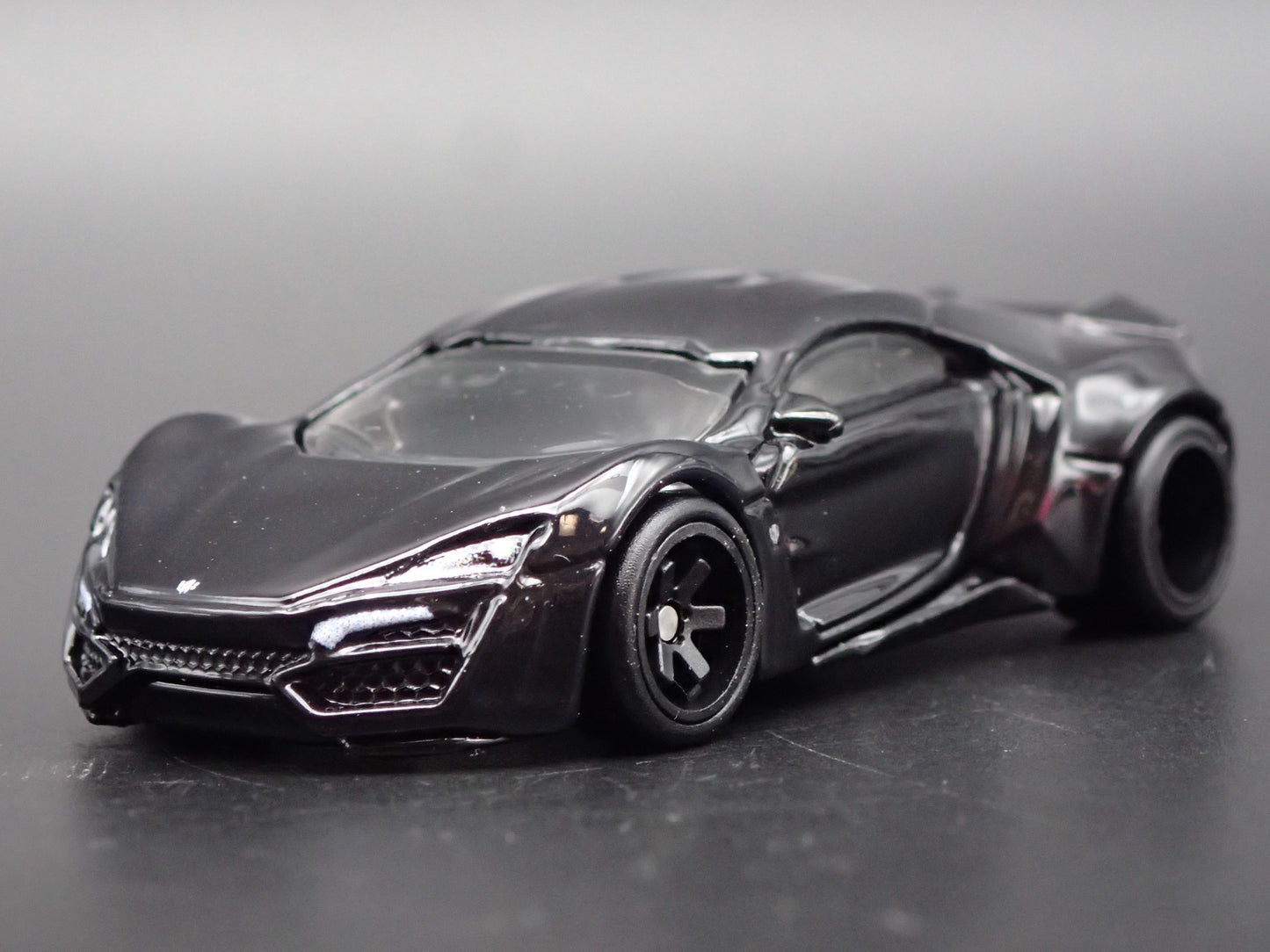 2014-2018 W MOTORS LYKAN HYPERSPORT SUPER CAR BLACK 1:64 SCALE DIECAST MODEL CAR