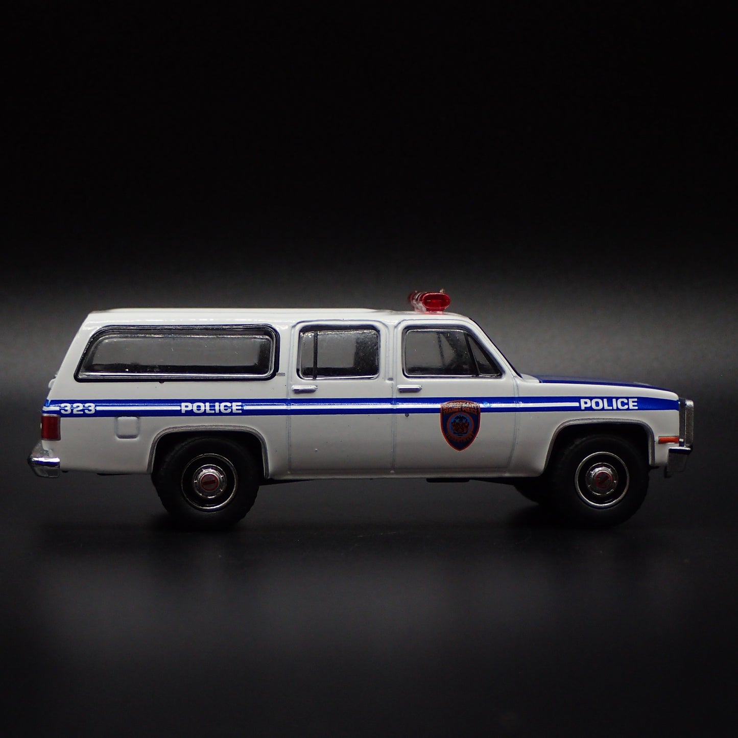 1973-1991 GMC SUBURBAN 2500 NYPD POLICE SQUAREBODY 1/64 SCALE DIECAST MODEL CAR