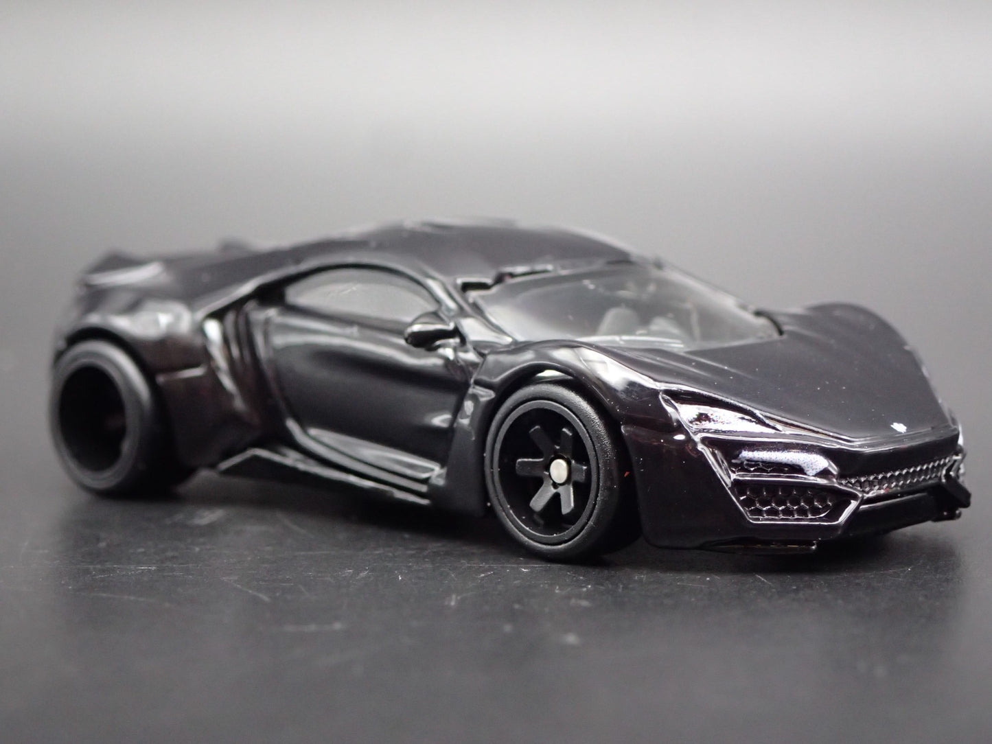 2014-2018 W MOTORS LYKAN HYPERSPORT SUPER CAR BLACK 1:64 SCALE DIECAST MODEL CAR