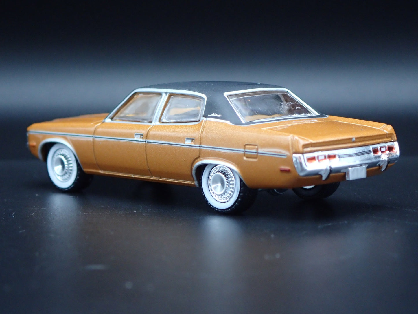 1973 73 AMC MATADOR FOUR 4 DOOR BROWN RARE 1:64 SCALE DIORAMA DIECAST MODEL CAR