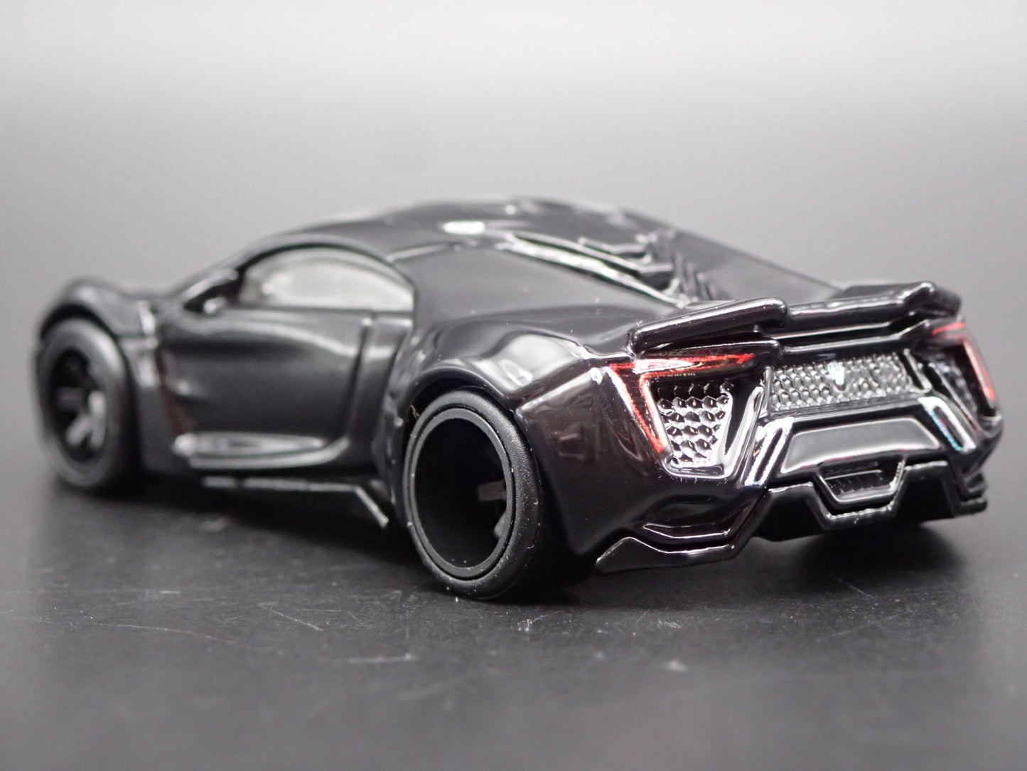2014-2018 W MOTORS LYKAN HYPERSPORT SUPER CAR BLACK 1:64 SCALE DIECAST MODEL CAR
