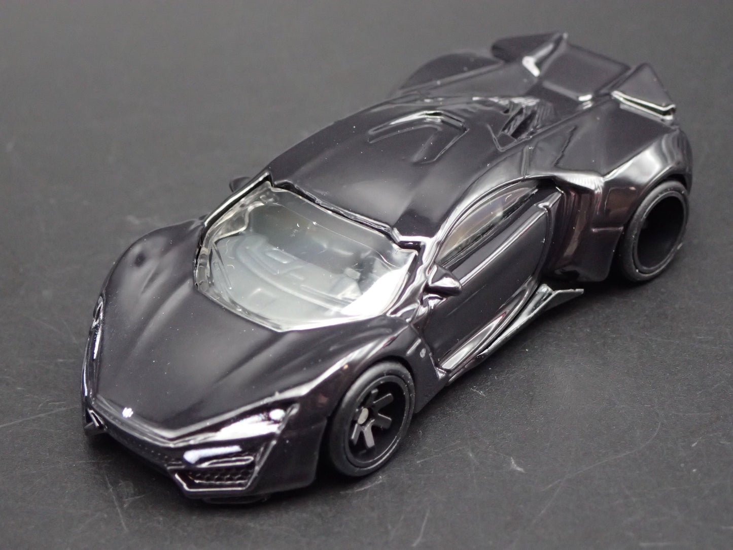 2014-2018 W MOTORS LYKAN HYPERSPORT SUPER CAR BLACK 1:64 SCALE DIECAST MODEL CAR