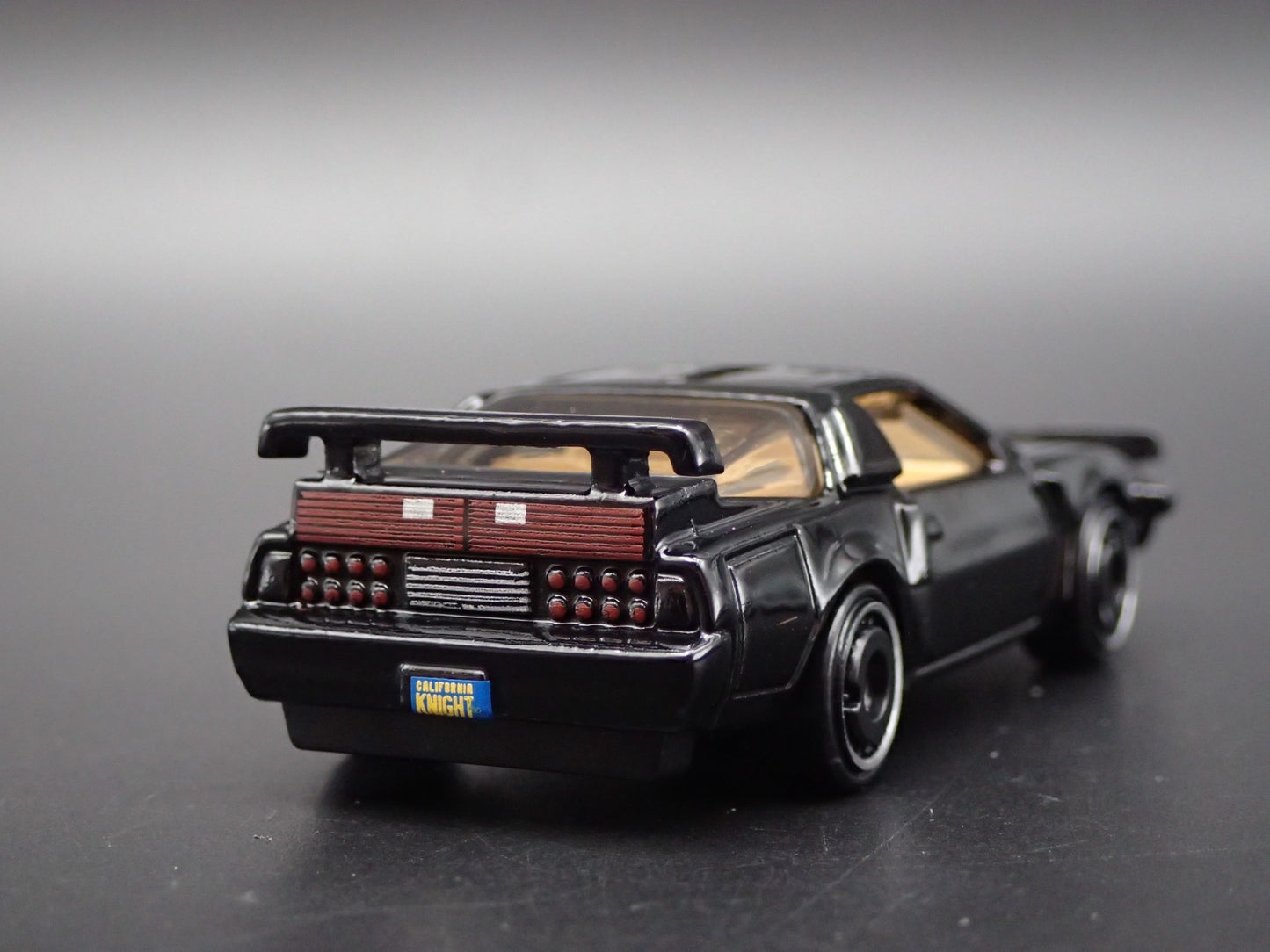 KNIGHT RIDER KITT SUPER PURSUIT MODE RARE 1:64 SCALE DIORAMA DIECAST MODEL CAR