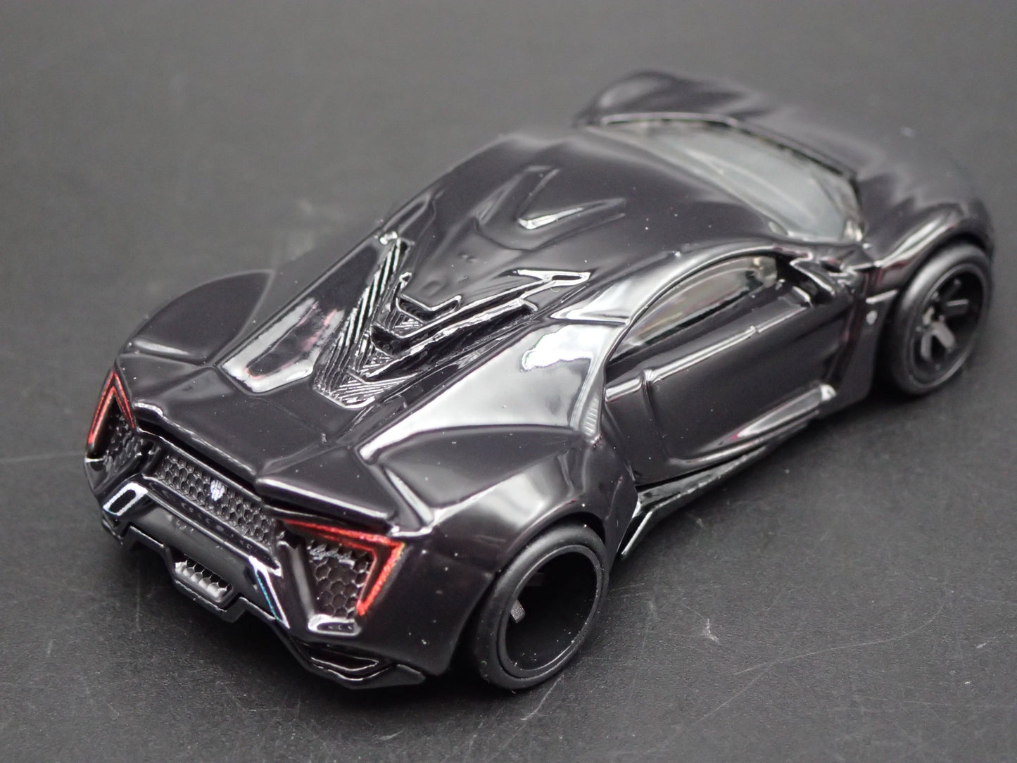 2014-2018 W MOTORS LYKAN HYPERSPORT SUPER CAR BLACK 1:64 SCALE DIECAST MODEL CAR