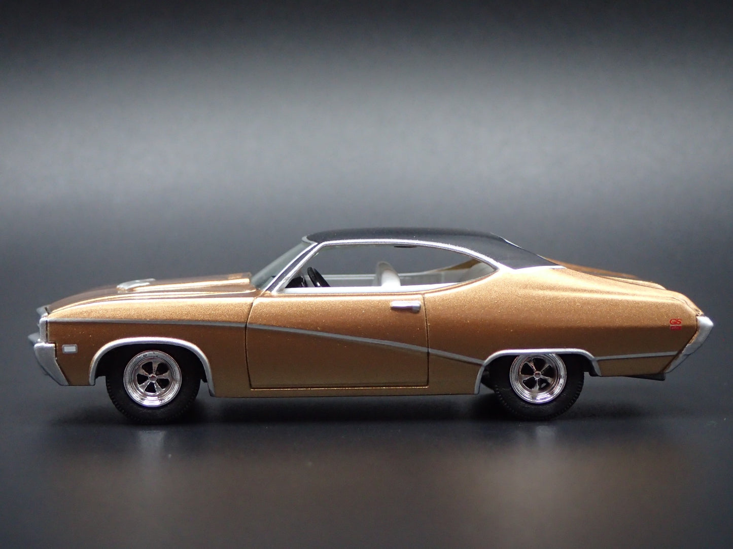 1969 69 BUICK GS 350 GOLD RARE 1/64 SCALE COLLECTIBLE DIORAMA DIECAST MODEL CAR