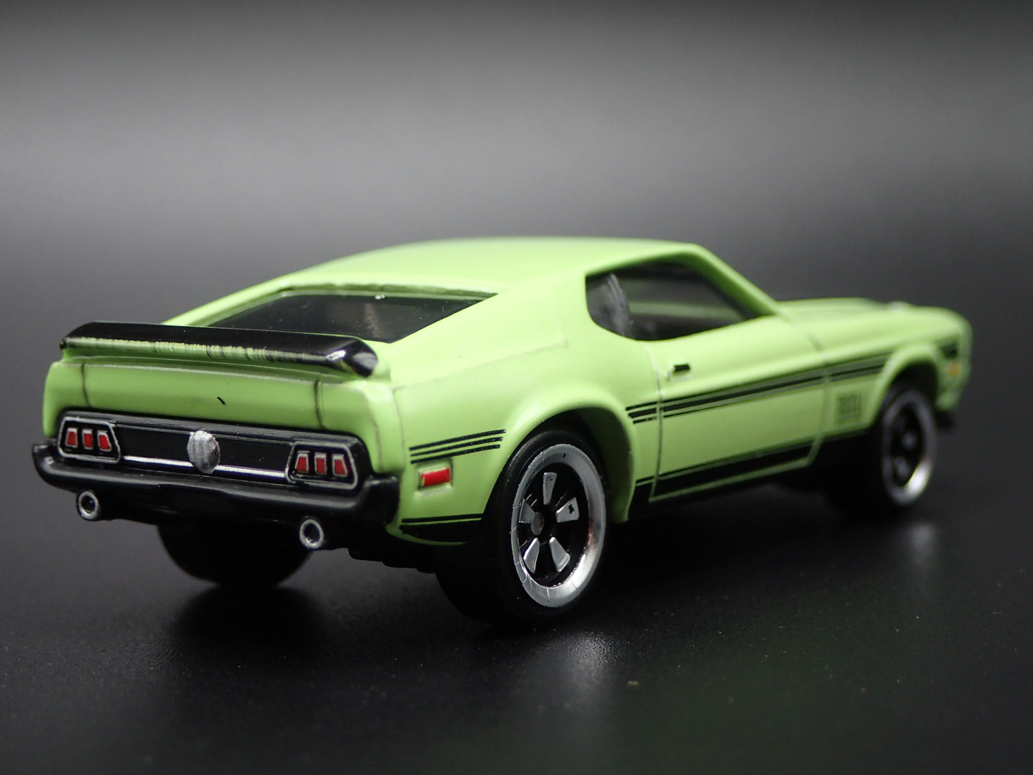 1971 71 FORD MUSTANG MACH 1 FASTBACK 1:64 SCALE COLLECTIBLE DIECAST MODEL CAR