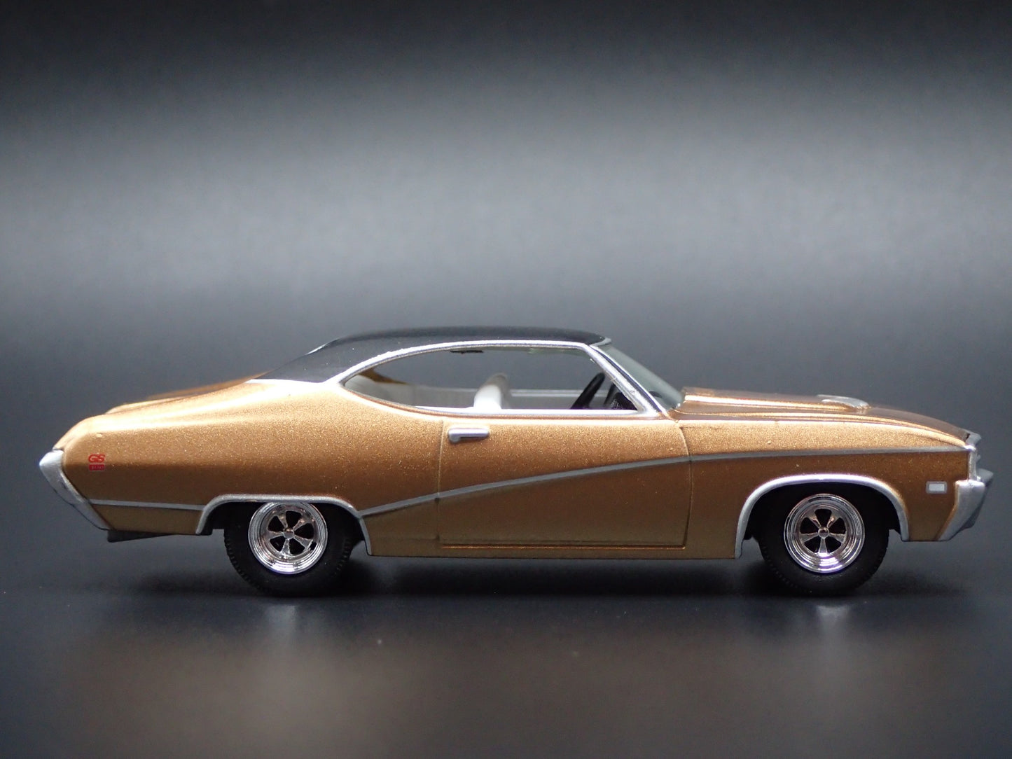 1969 69 BUICK GS 350 GOLD RARE 1/64 SCALE COLLECTIBLE DIORAMA DIECAST MODEL CAR