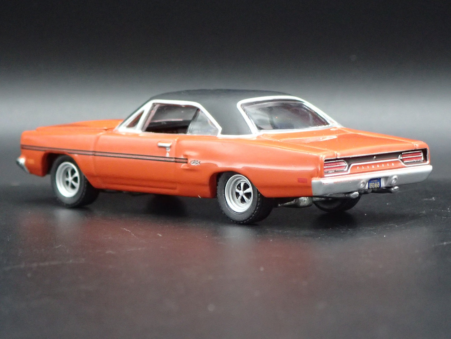 1970 70 PLYMOUTH GTX ORANGE 1/64 SCALE COLLECTIBLE DIORAMA DIECAST MODEL CAR