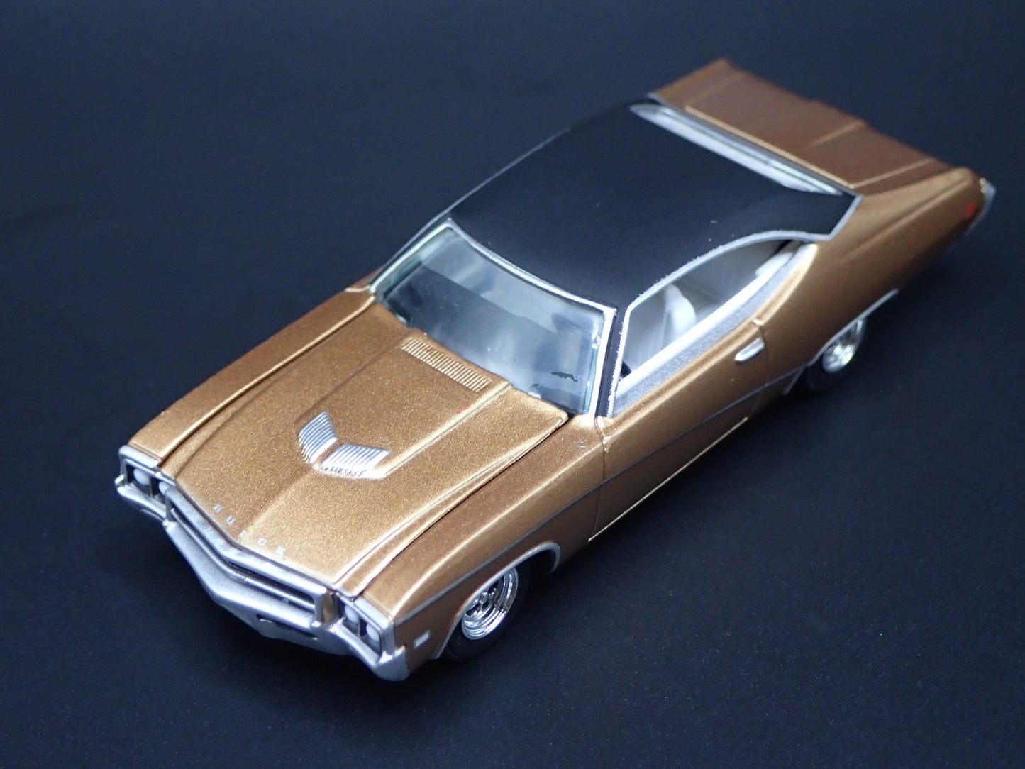 1969 69 BUICK GS 350 GOLD RARE 1/64 SCALE COLLECTIBLE DIORAMA DIECAST MODEL CAR