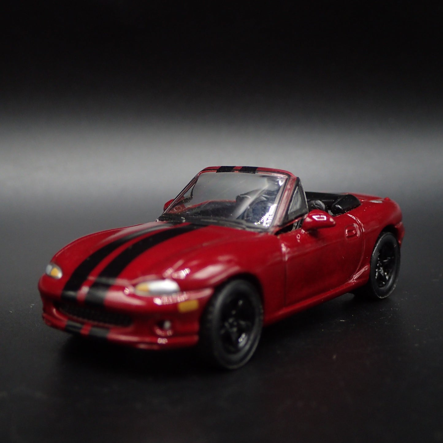 1999-2004 MAZDA MX5 MIATA NB 1:64 SCALE COLLECTIBLE DIORAMA DIECAST MODEL CAR