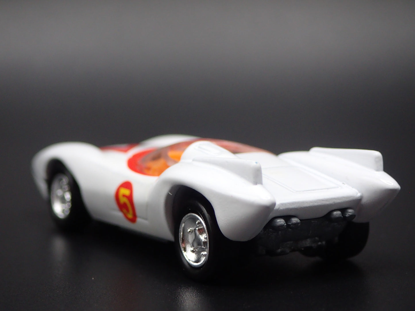 SPEED RACER MACH 5 FIVE WHITE 1/64 SCALE COLLECTIBLE DIORAMA DIECAST MODEL CAR