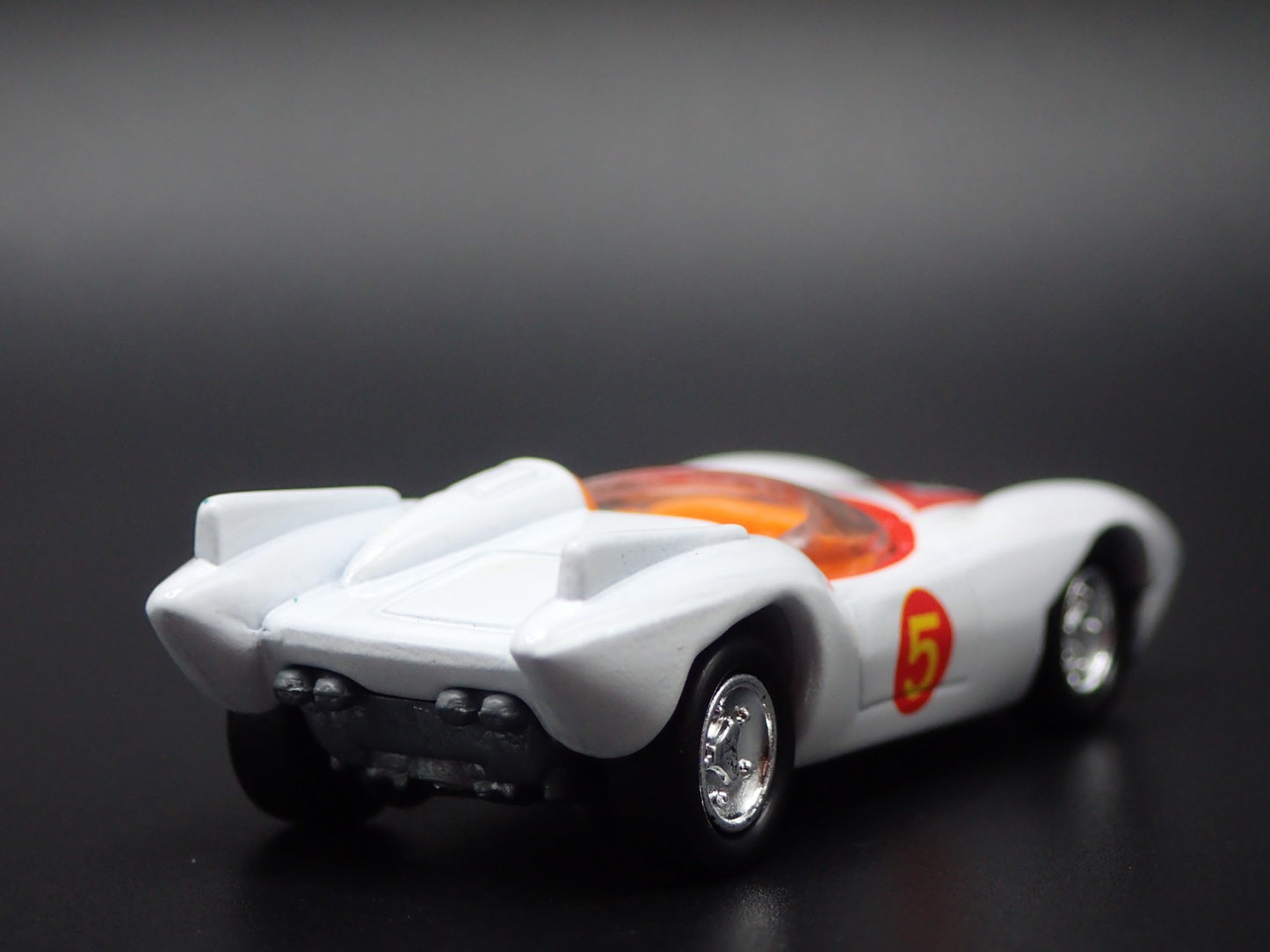 SPEED RACER MACH 5 FIVE WHITE 1/64 SCALE COLLECTIBLE DIORAMA DIECAST MODEL CAR