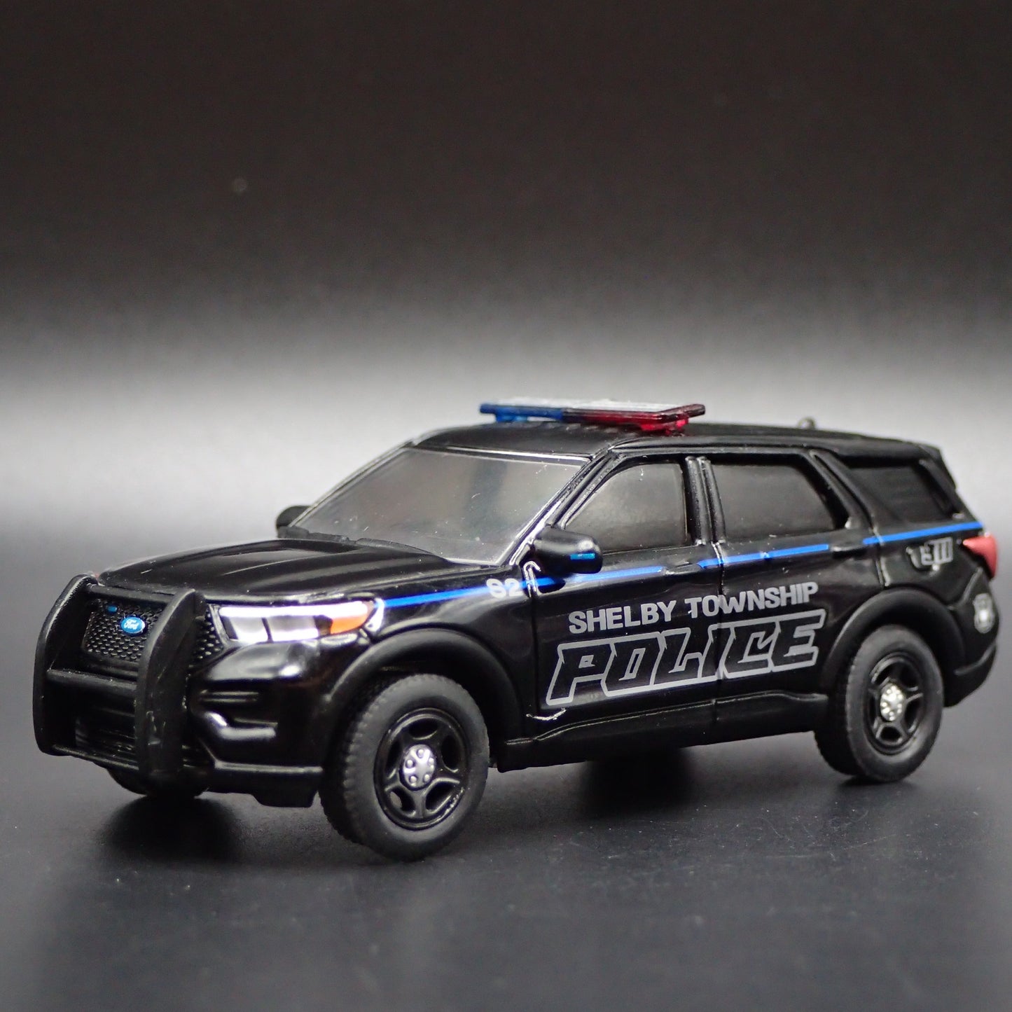 2023 FORD EXPLORER POLICE SHELBY TOWNSHIP MICHIGAN 1:64 SCALE DIECAST MODEL CAR