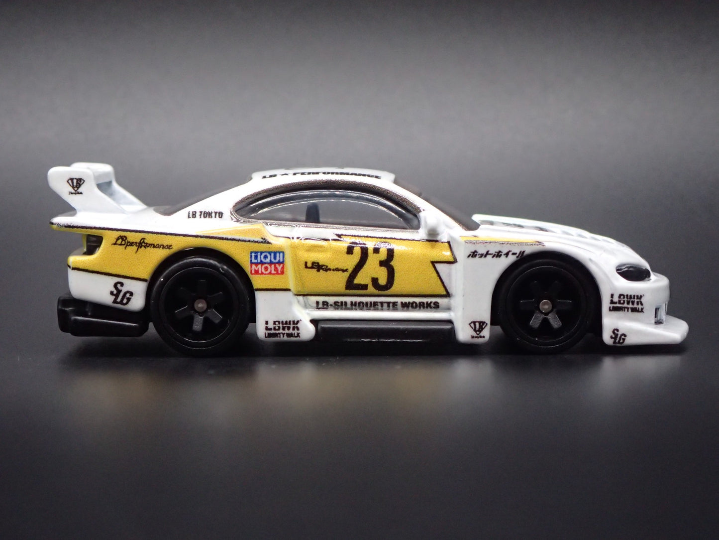 1999-2002 NISSAN SILVIA LB SILHOUTTE S15 1:64 SCALE DIORAMA DIECAST MODEL CAR