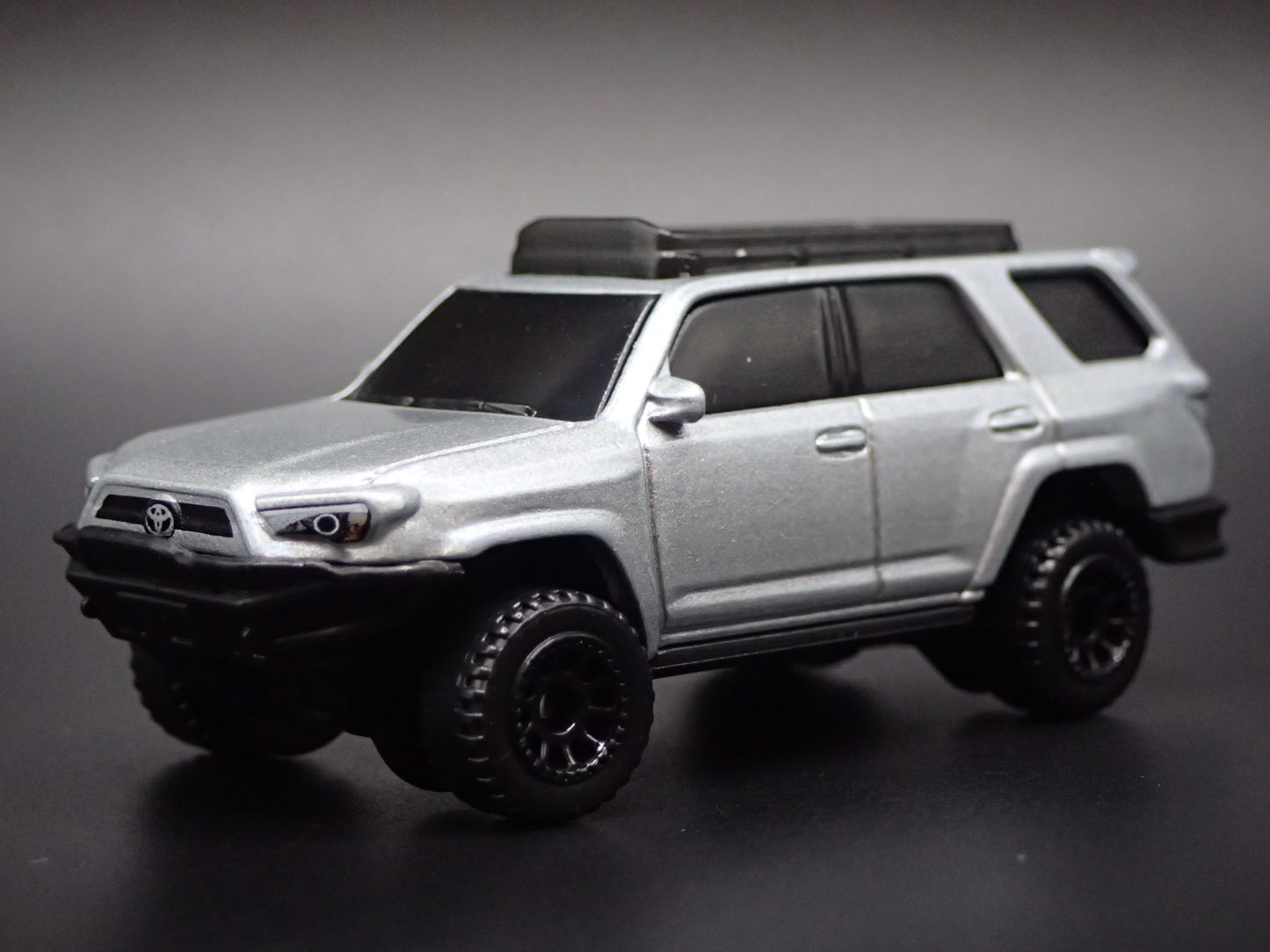 2010-2024 TOYOTA 4RUNNER SUV 1/64 SCALE COLLECTIBLE DIORAMA DIECAST MODEL TRUCK