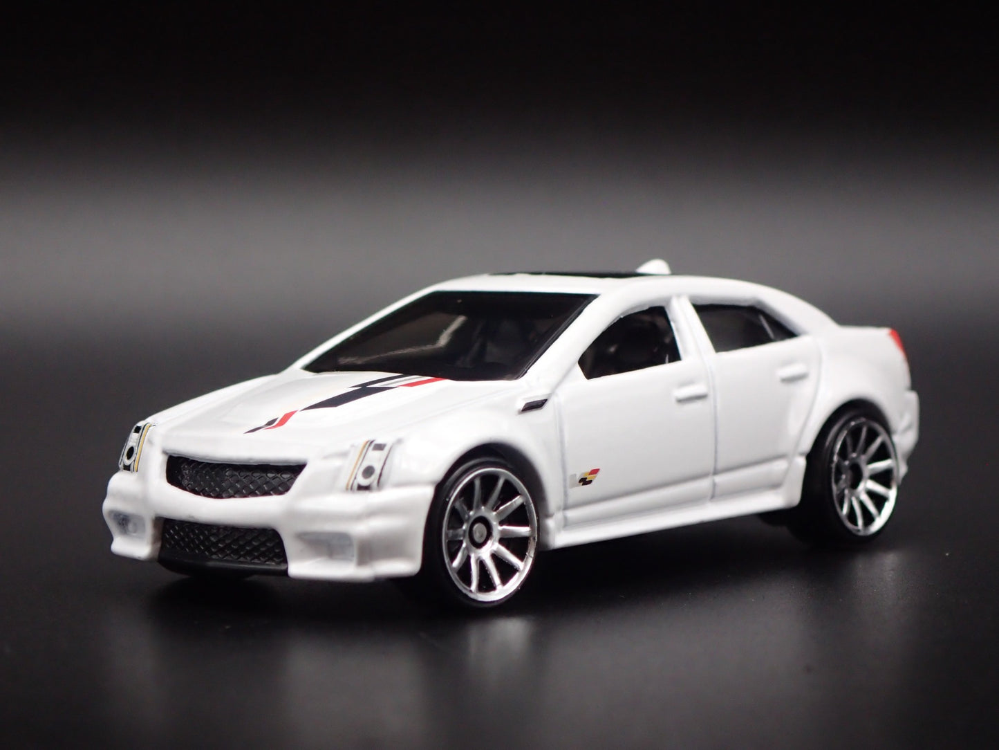 2009-2015 CADILLAC CADDY CTS-V 4 FOUR DOOR 1:64 SCALE DIORAMA DIECAST MODEL CAR