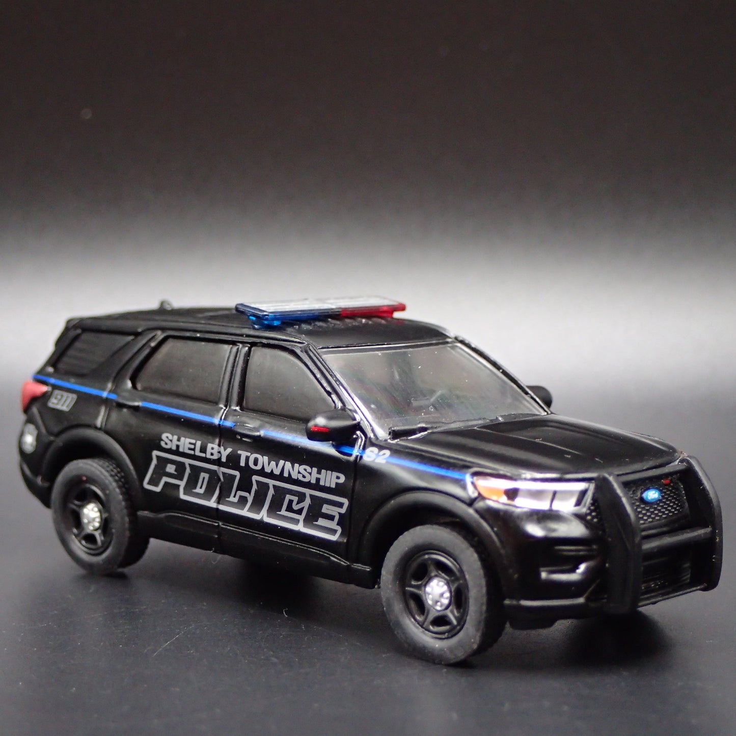 2023 FORD EXPLORER POLICE SHELBY TOWNSHIP MICHIGAN 1:64 SCALE DIECAST MODEL CAR