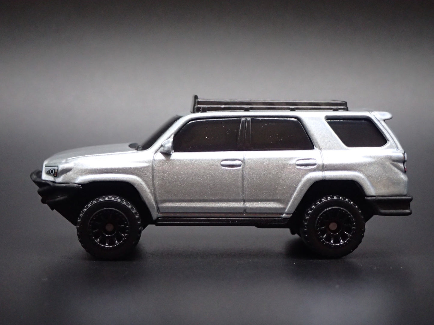 2010-2024 TOYOTA 4RUNNER SUV 1/64 SCALE COLLECTIBLE DIORAMA DIECAST MODEL TRUCK