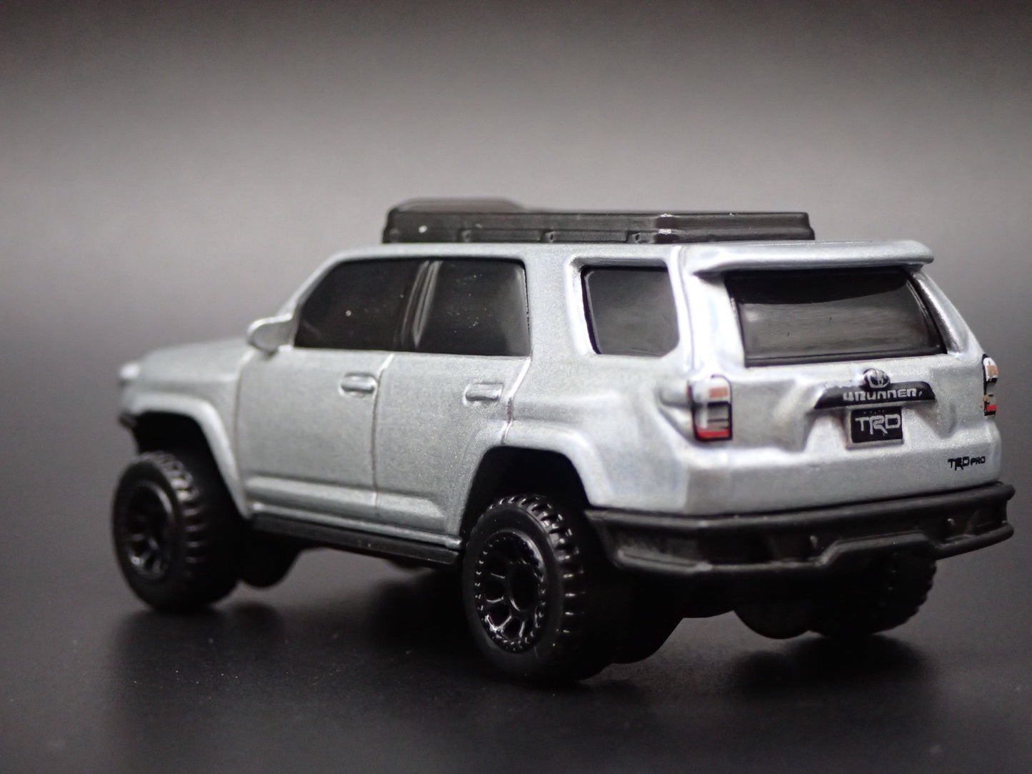 2010-2024 TOYOTA 4RUNNER SUV 1/64 SCALE COLLECTIBLE DIORAMA DIECAST MODEL TRUCK