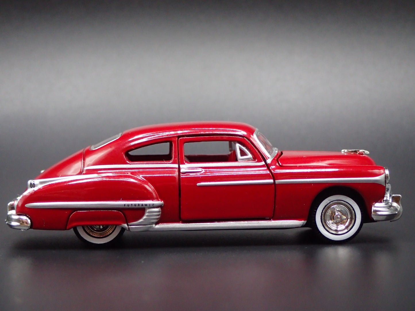 1950 50 OLDS OLDSMOBILE 88 CLUB SEDAN FASTBACK RARE 1:64 SCALE DIECAST MODEL CAR