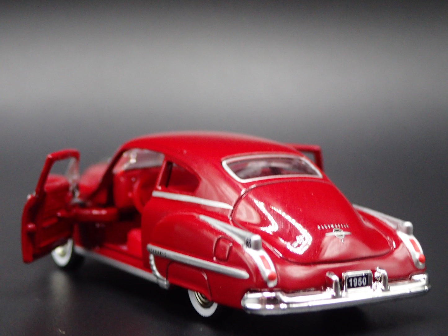1950 50 OLDS OLDSMOBILE 88 CLUB SEDAN FASTBACK RARE 1:64 SCALE DIECAST MODEL CAR
